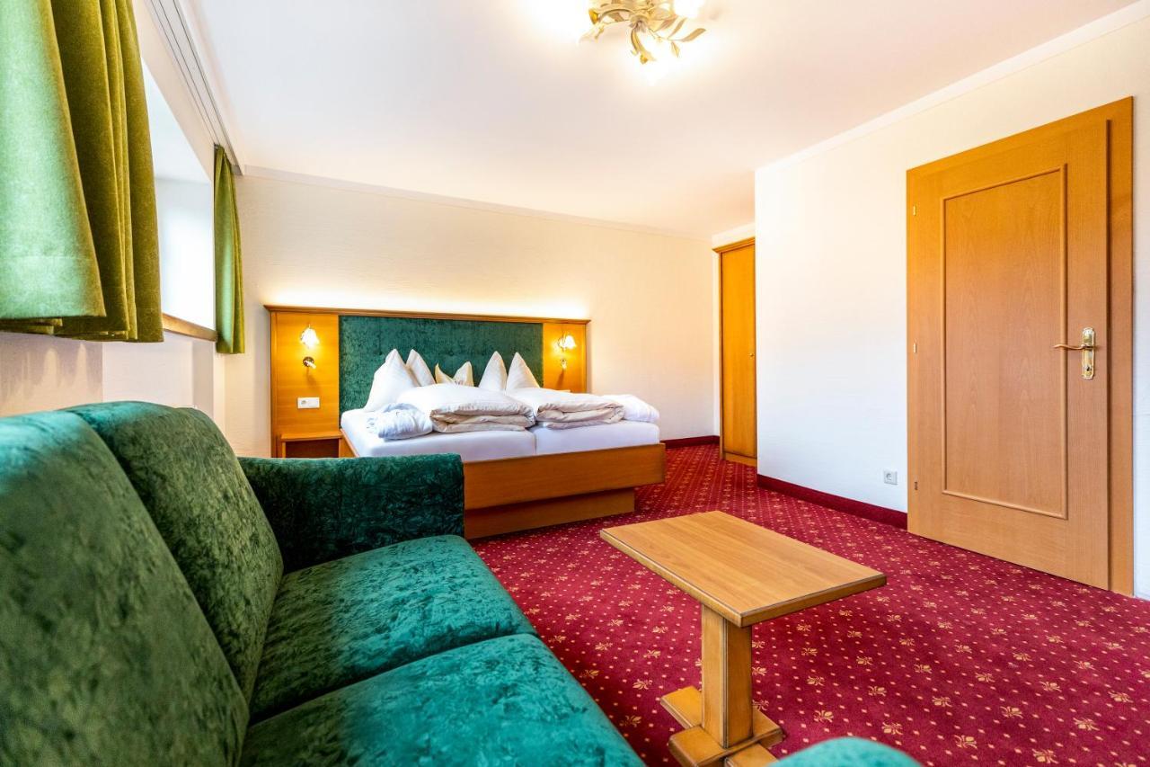 Hotel & Restaurant Wastlwirt 상트미카엘임룽가우 외부 사진